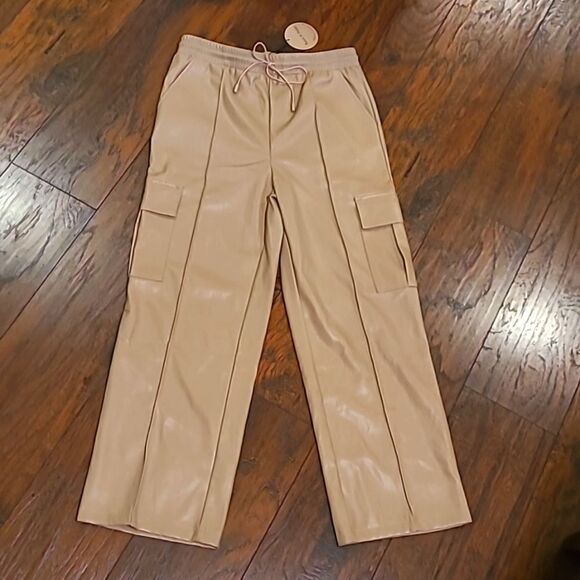 NWT Faux Leather Wide Leg Cropped Cargo Pants - Picture 1 of 9